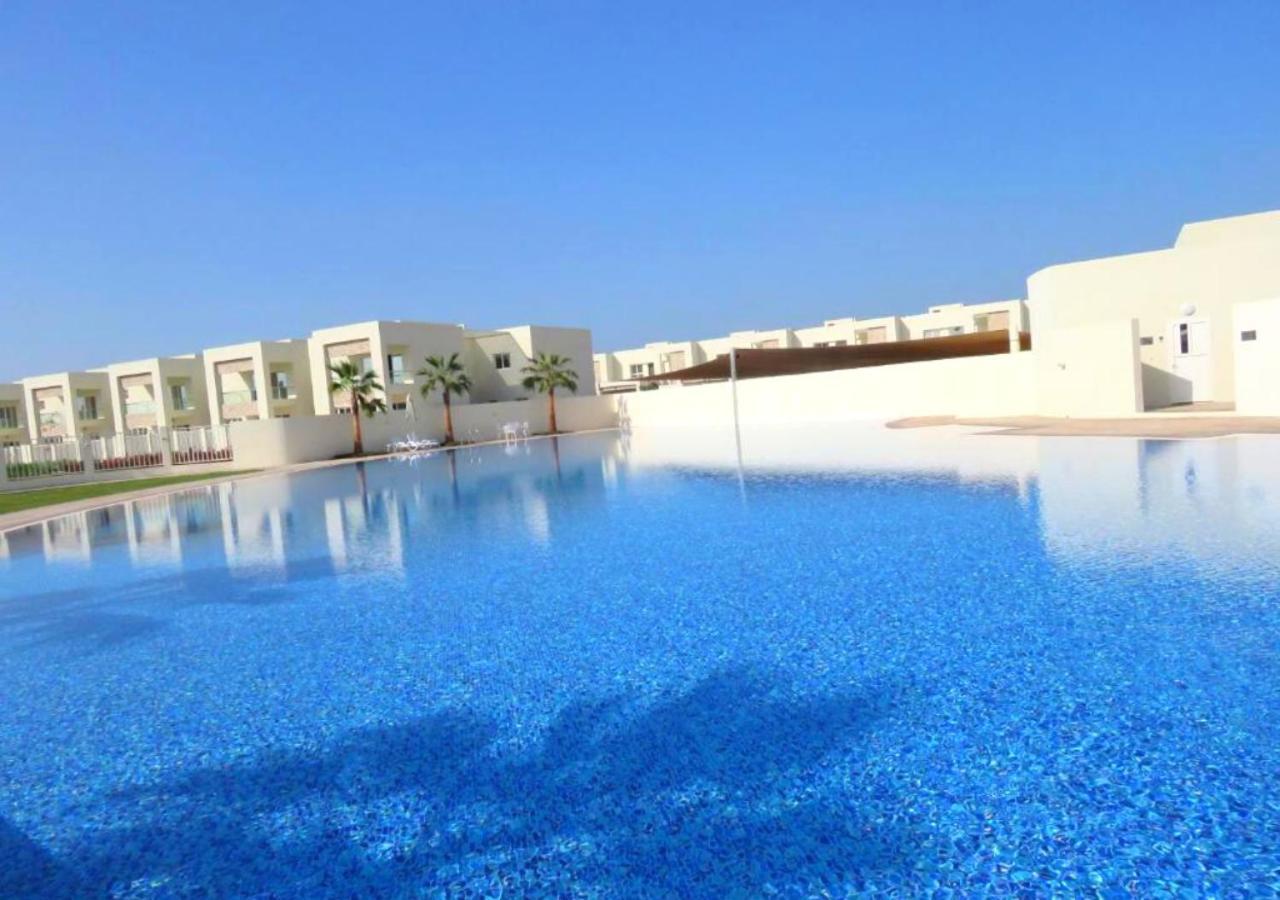 Holiday Home 3 Bedroom Seaview Ras al-Khaimah Exteriör bild