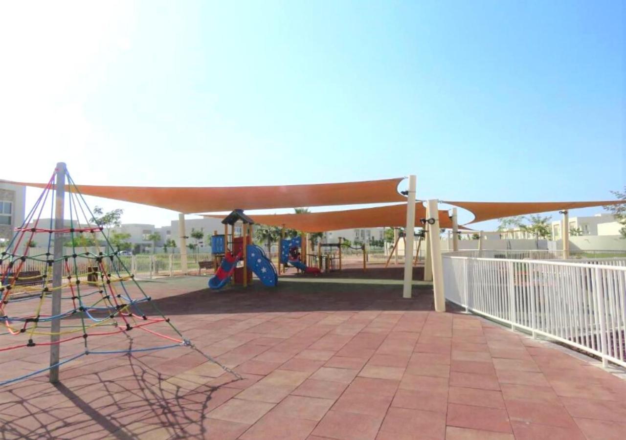 Holiday Home 3 Bedroom Seaview Ras al-Khaimah Exteriör bild