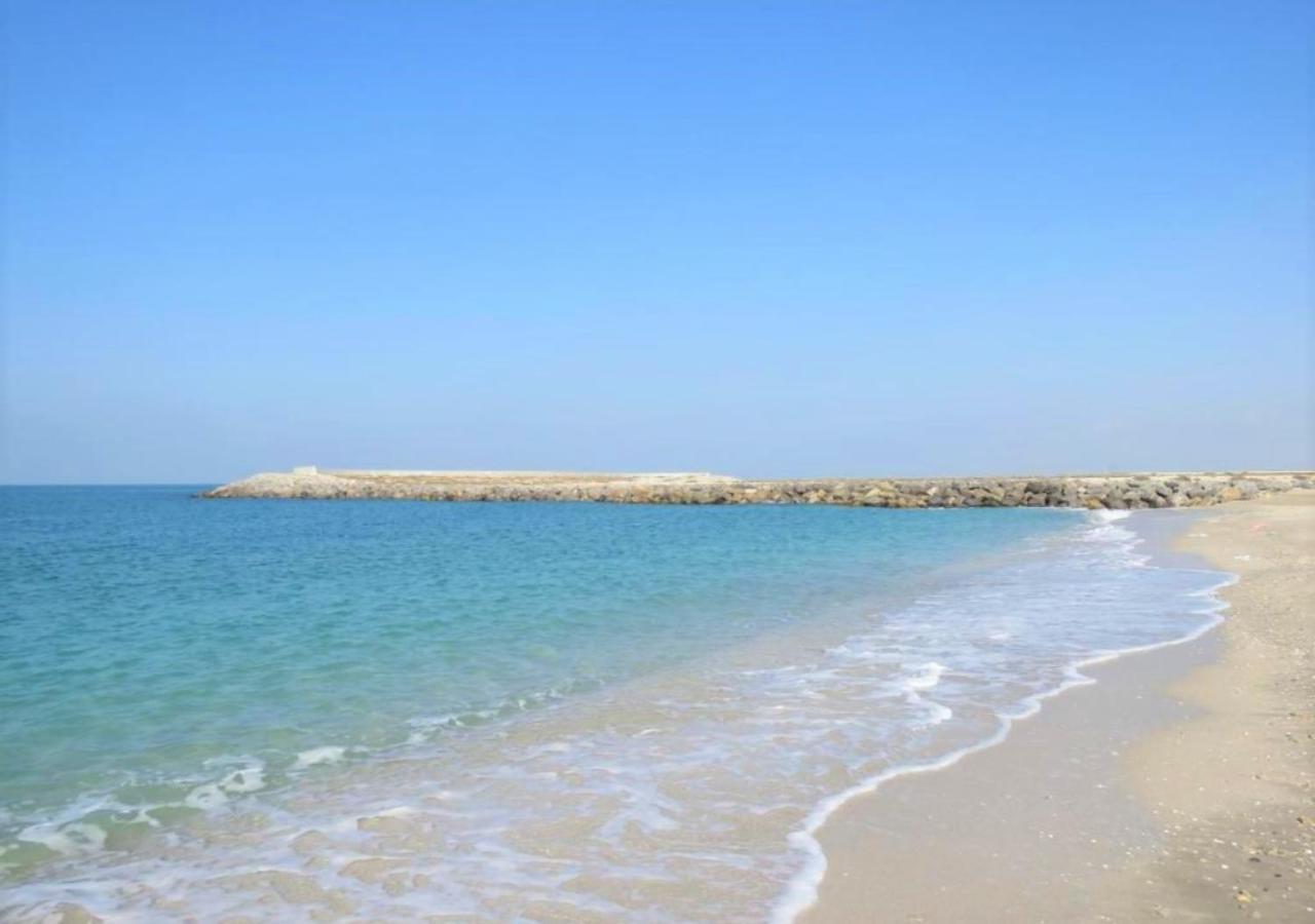 Holiday Home 3 Bedroom Seaview Ras al-Khaimah Exteriör bild