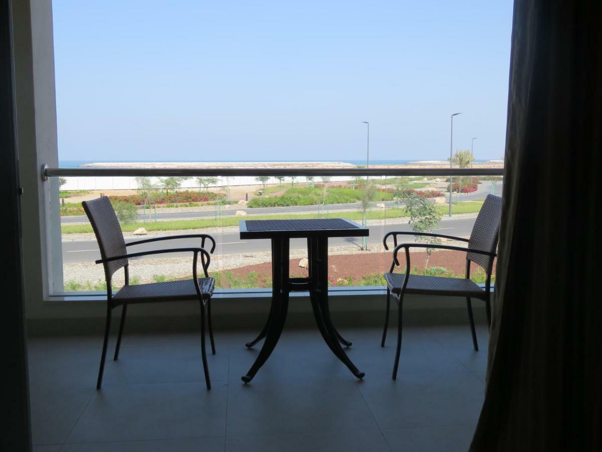 Holiday Home 3 Bedroom Seaview Ras al-Khaimah Exteriör bild