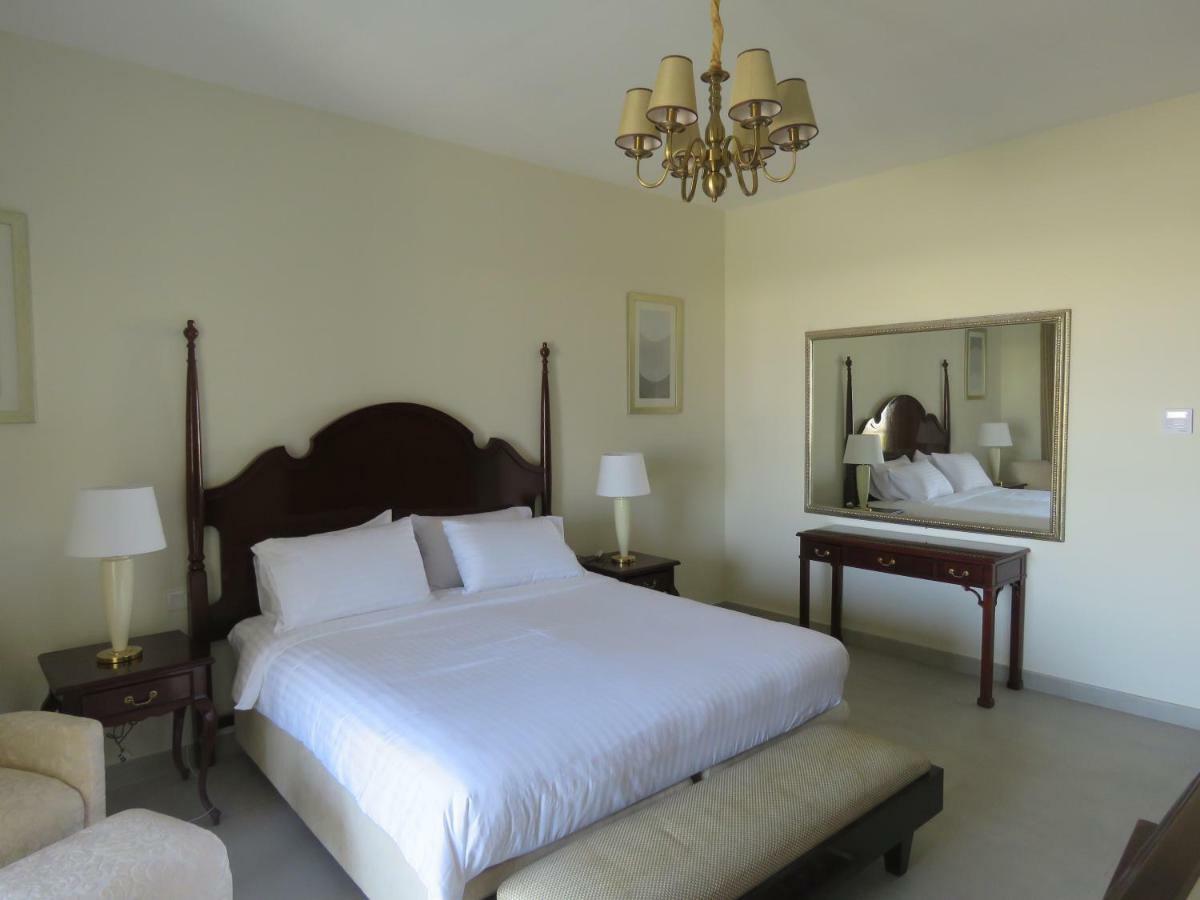 Holiday Home 3 Bedroom Seaview Ras al-Khaimah Exteriör bild